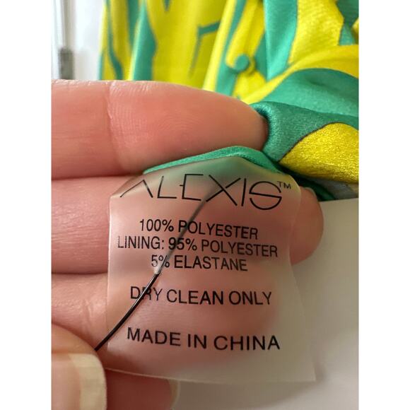 Alexis Zuella Abstract Print Crepe Maxi Dress Puff Sleeve Size Small - Picture 13 of 15